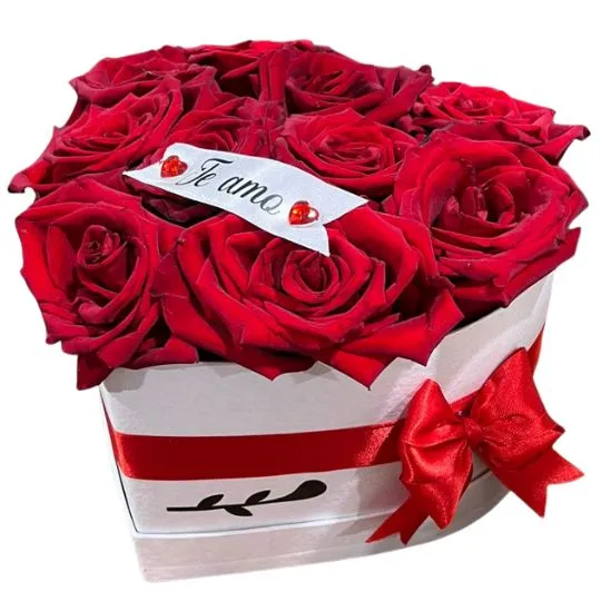 Caja corazon white con 10 rosas rojas importadas lite